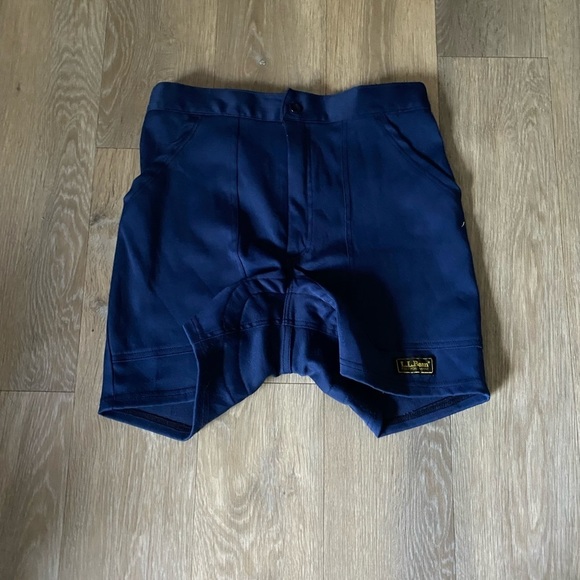 Mens navy LL Bean padded bike shorts pockets size medium - Picture 1 of 2